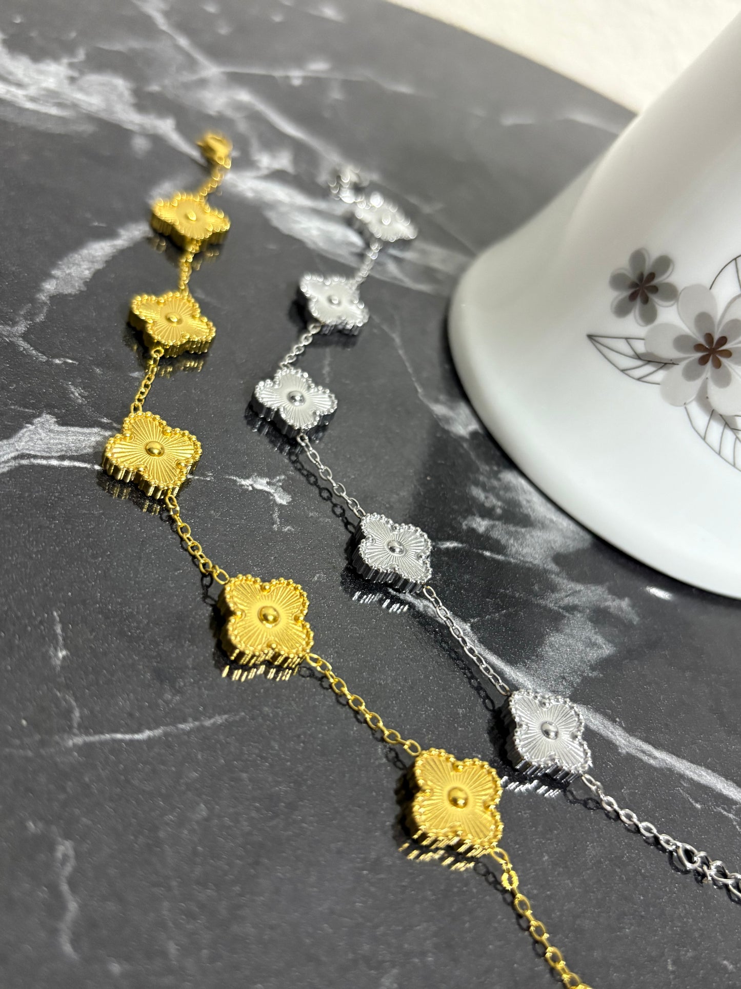 Yonca çelik bileklik