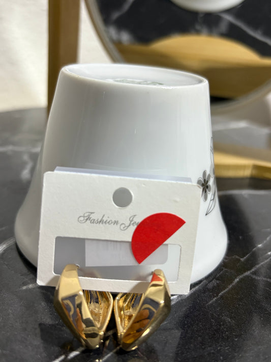 Simetri Gold çelik küpe