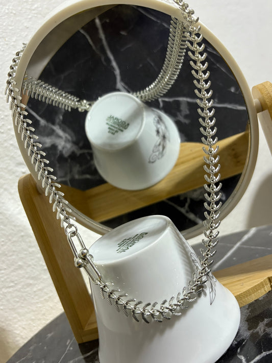 Balık sırtı çelik kolye