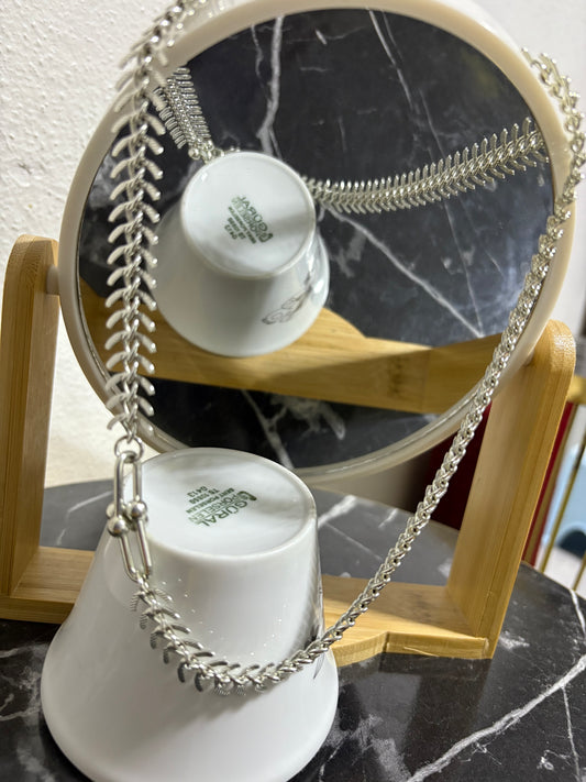 Balık sırtı çelik kolye